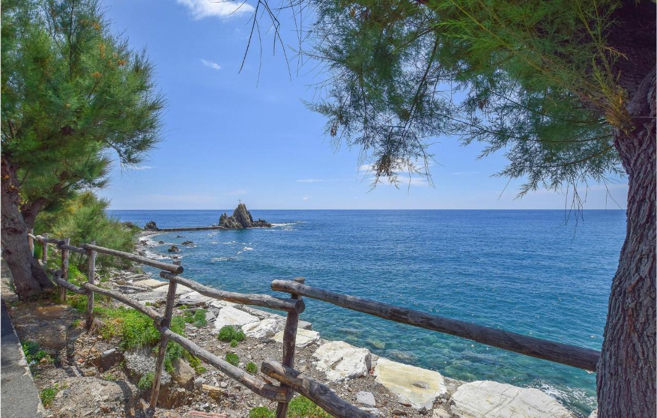 2 Bedroom Stunning Apartment In Moneglia Dış mekan fotoğraf