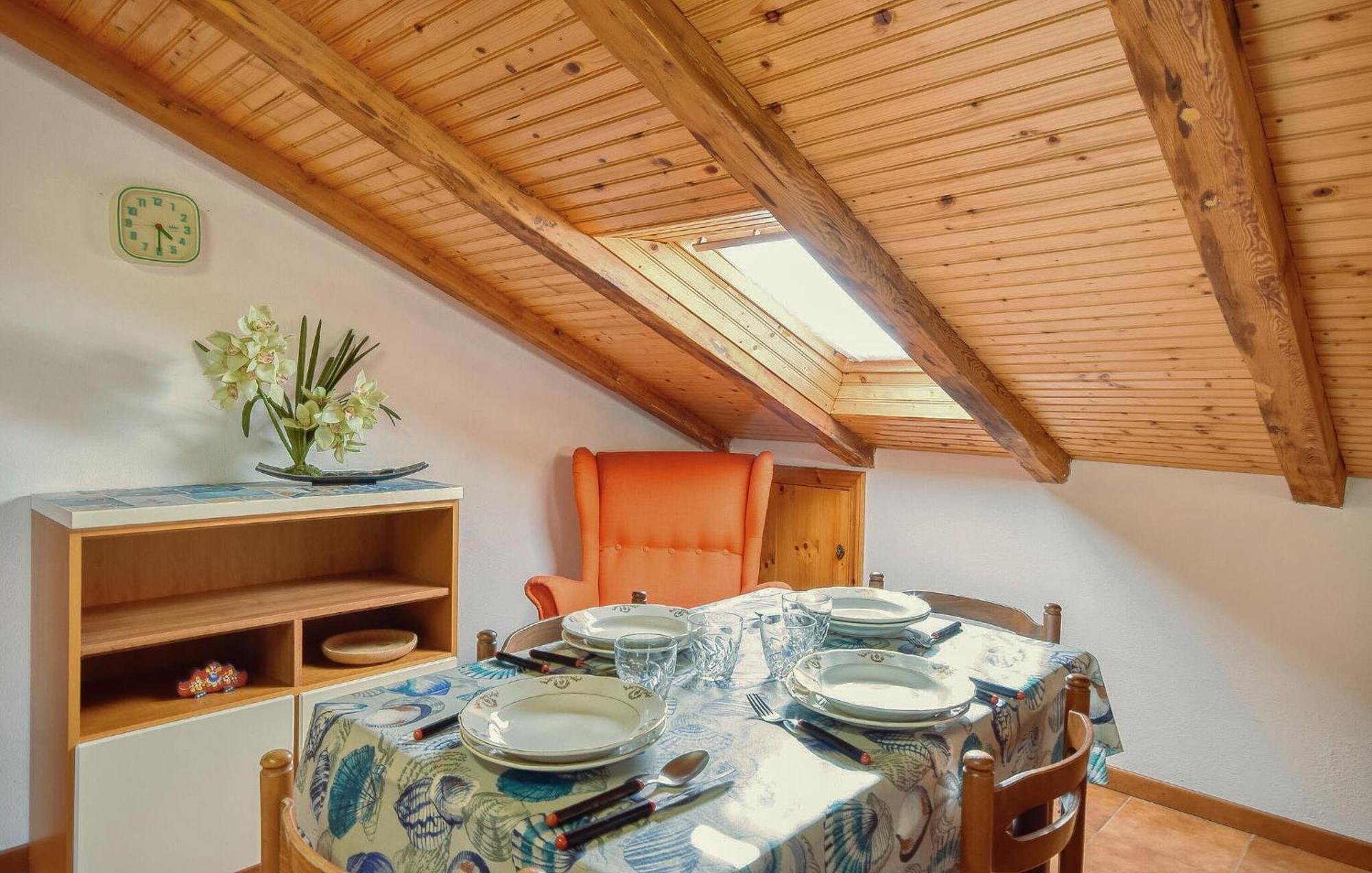 2 Bedroom Stunning Apartment In Moneglia Dış mekan fotoğraf